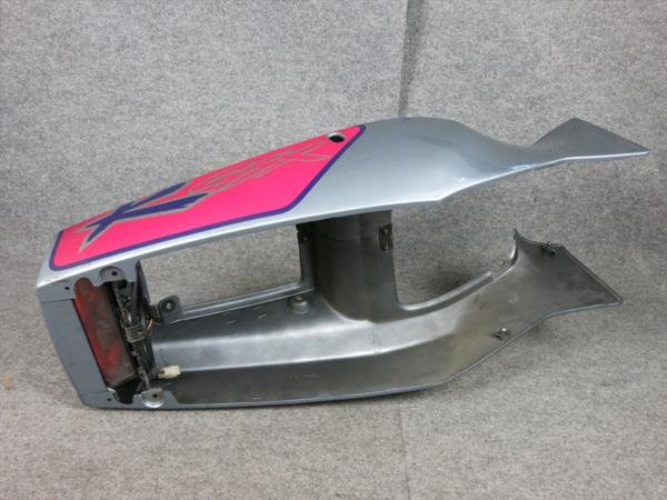 GSX-R400R GK76A リアシートテールカウルASSY 93年?_4