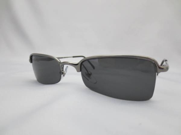 新品【レイバン】サングラス 正規品 専用ケース付き♪ RB3170