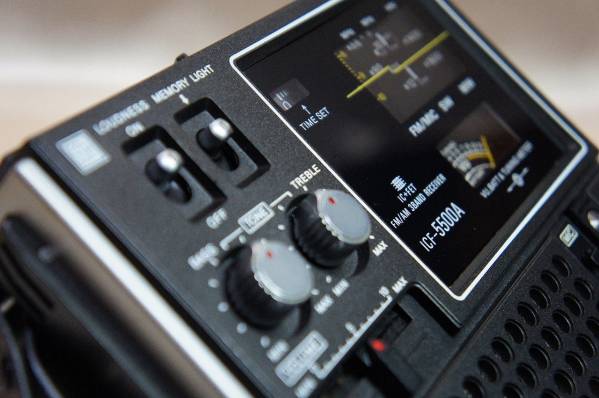 ☆綺麗☆受信OK☆SONYスカイセンサー☆ICF-5800☆BCLラジオ ☆とても