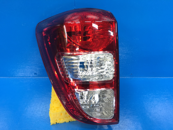 良品 ラッシュ J200E 純正 テールランプ 左 KOITO 220-51832 ライト