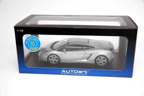 オートアート ランボルギーニ・ガヤルド 1:18 未開封品