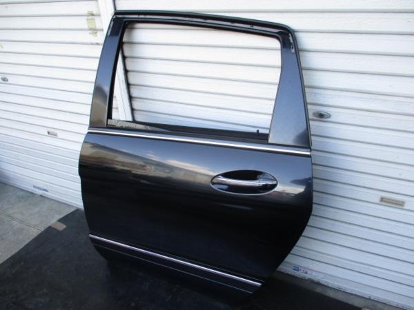 ベンツ Bクラス B170 W245 純正 左 リア ドア (M069784)