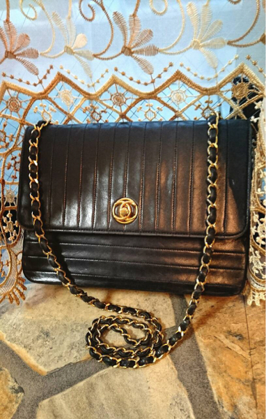 CHANEL シャネル マドモアゼル チェーンショルダーバック
