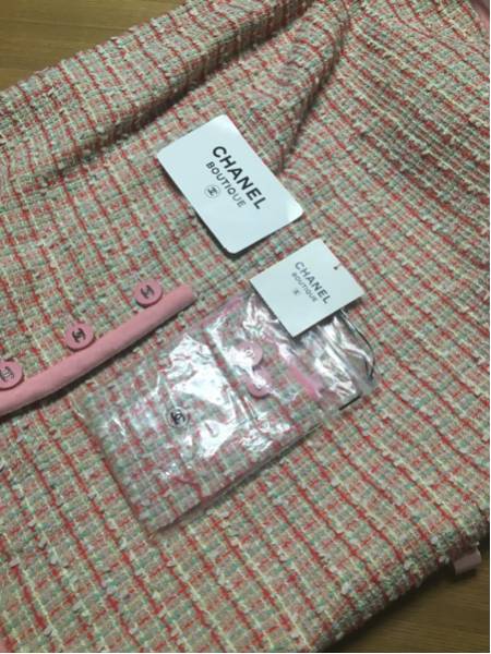 ☆CHANEL(シャネル)☆ボタン2つ&生地セット ☆CHANEL(シャネル)☆ボタン2つ&生地セット