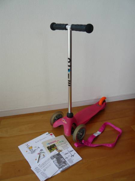 MiNi m-cro キッズ　安定の キックボード / 説明書 リード 正規