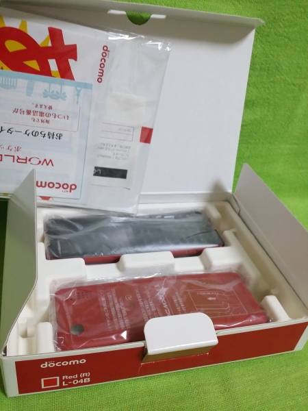新品 L-04B レッド　docomo 〇判定