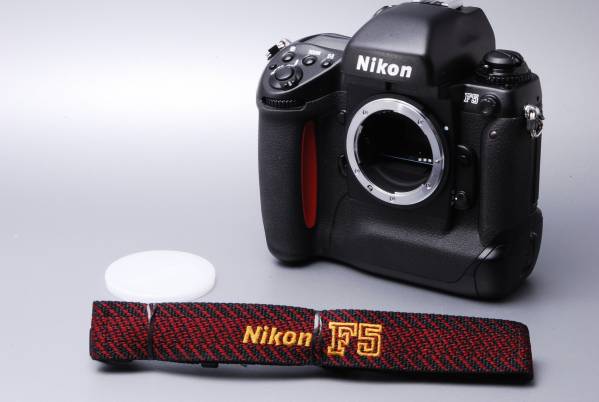 買取 おすすめ ☆綺麗です☆ Nikon F5 ボディ 一眼レフ フィルムカメラ