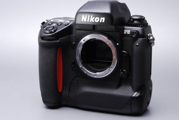 ☆綺麗です☆ Nikon F5 ボディ 一眼レフ フィルムカメラ
