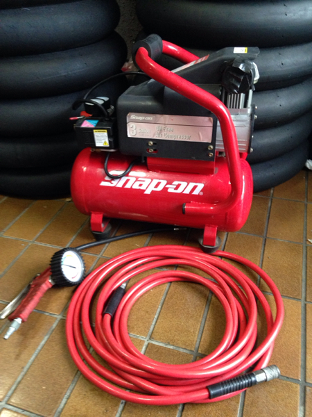 スナップオン Snap-on エアコンプレッサー 12L オイルレス - スナップ
