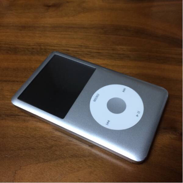 新品 メーカー保証付き iPod classic 160GB MC293J シルバー