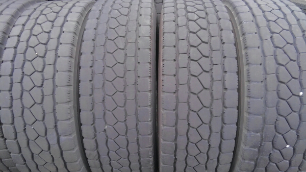 265/70R19.5BS M801ミックス4本