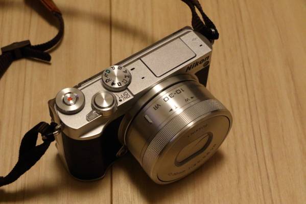 質屋☆Nikon 1 J2 標準 レンズキッド 10-30 中古 美品☆1円~売切