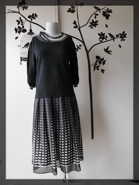 438【ワールド/エッシュesche/大きめサイズ42】水玉スカート