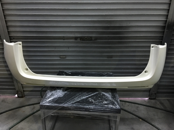 Z6 新車外し ステップワゴン RG1 リアバンパー パール◯