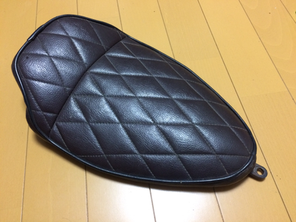ソロシート サドルシート チョッパー ボバー sr tw xs 250tr □ 【公式