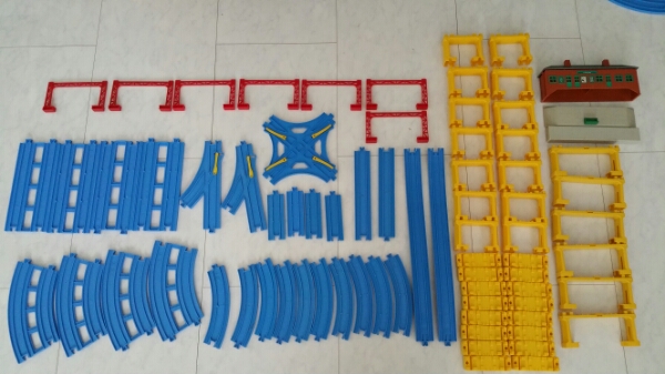 プラレール 線路大量セット 橋脚 複線 駅_1