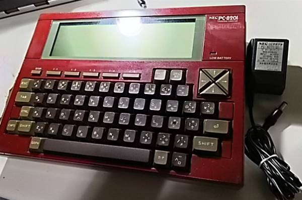NEC PC-8201ハンドヘルドコンピューター（ジャンク品）
