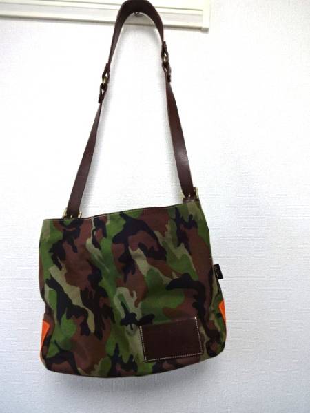 AVIREX×maphia design 迷彩 レザー ショルダーバッグ　