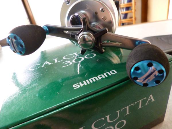 シマノ 13カルカッタ300 シマノ(SHIMANO) RIGHT(右ハンドル) 030962