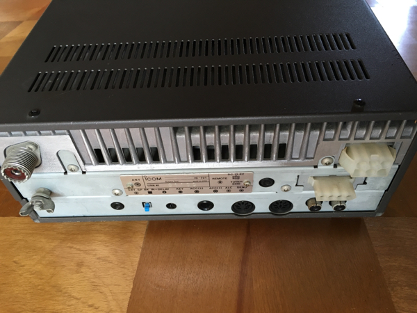 ICOM アイコム 無線機 HF TRANSCEIVER IC-721 ジャンク ICOM アイコム