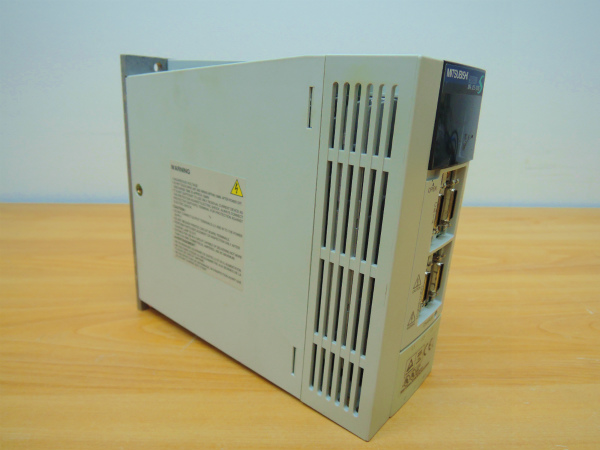 三菱◇ACサーボアンプ◇MR-J2S-100B 三菱◇ACサーボアンプ◇MR-J2S