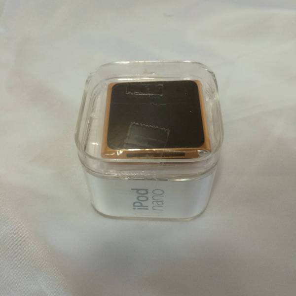 【未使用】iPod nano 8GB オレンジ MC691J/A
