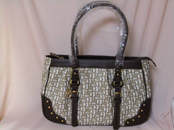 ピンキー＆ダイアン　ハンドバッグ　未使用　たっぷり入ります