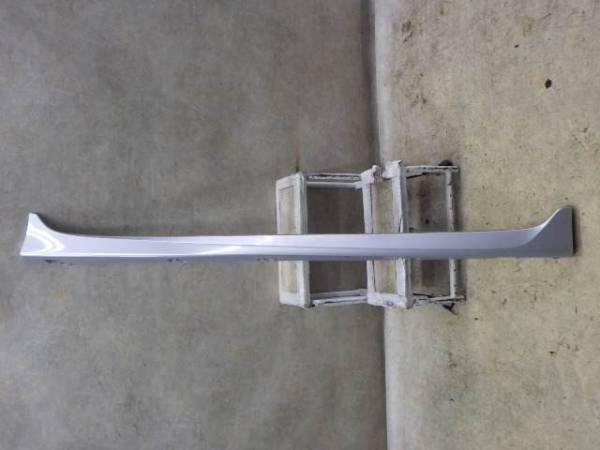 【KBT】日産 ノート E12 右 サイドステップ