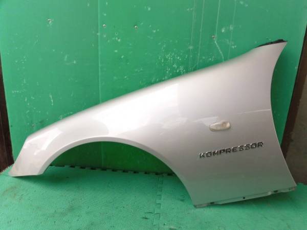 ベンツ、ＳＬＫ２３０　、左フロントフェンダー