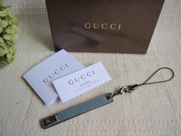 GUCCI　【未使用】　グッチ　ストラップ　ブルー革