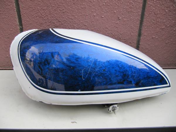 ゼファー400χ　タンク　