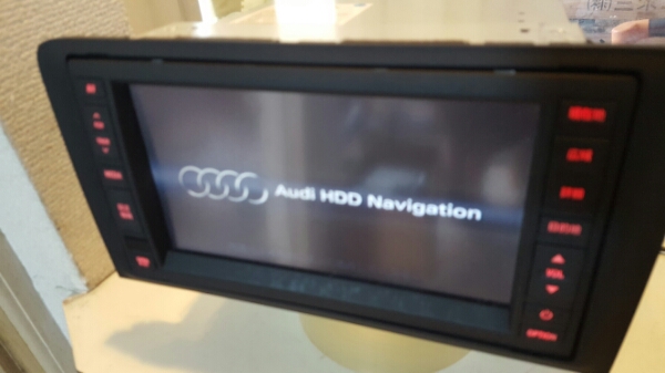 J8P AE2 A03 アウディ　10.0地図