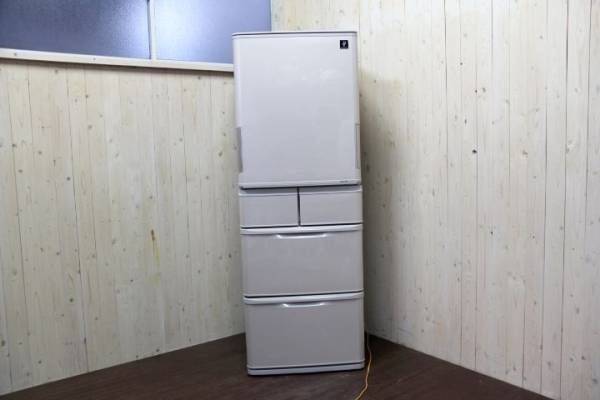 ◆シャープ両開きノンフロン５ドア冷蔵庫384L/SJ-PW38W◆（A940)