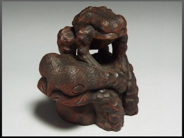 【静岡】586V 木彫り 蛙 親子 置物 飾り物 約1.4kg