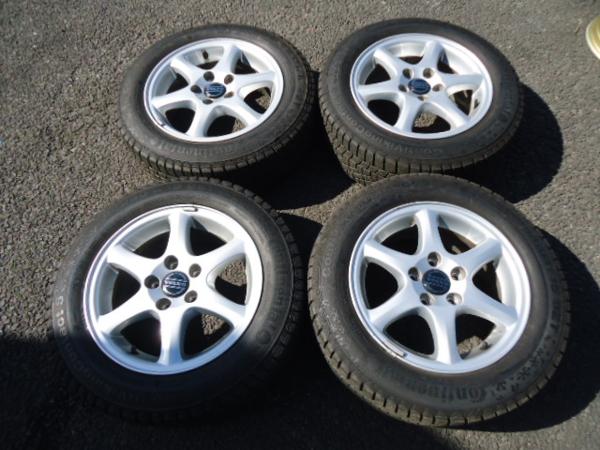 バリ溝 2023年 スタッドレス 195/65R15 グッドイヤー NAVI8 トヨタ純正