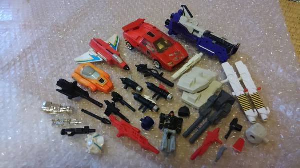 【当時物】トランスフォーマー ウルトラマグナスなどパーツ 部品 ジャンク品まとめ ジャンク品 トランスフォーマー 武器などまとめて 当時もの 画像からご