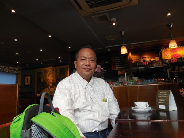 ●テーラーロッジ製超高級サマ-ウ-ル・ほぼ黒地に上品ストライプ