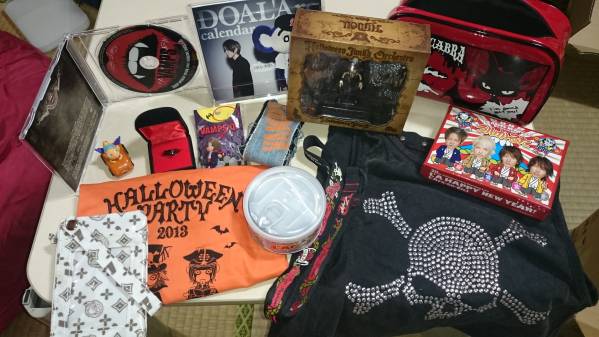 HYDEデザインリングLILITH、VAMPS非売品DVD他グッズ