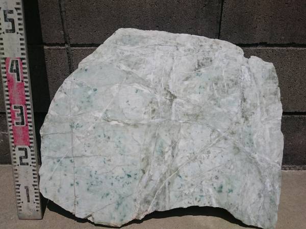巨大美石！小滝産翡翠原石29キロ 糸魚川翡翠原石ヒスイ
