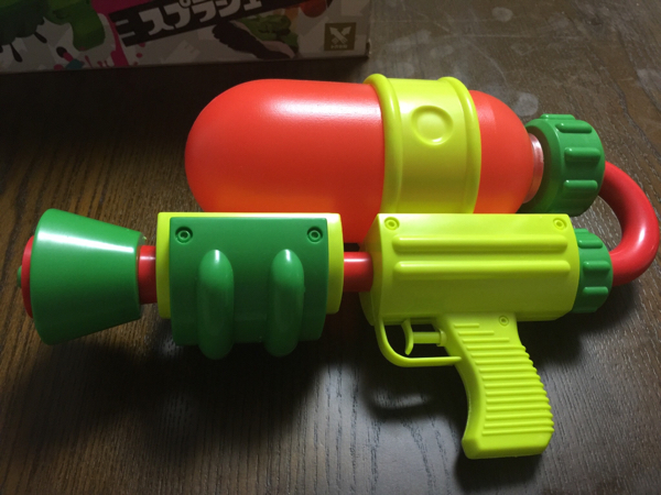 スプラトゥーン スプラシューター 水鉄砲 ゲーセン 水鉄砲 売買されたオークション情報 Yahooの商品情報をアーカイブ公開 オークファン Aucfan Com