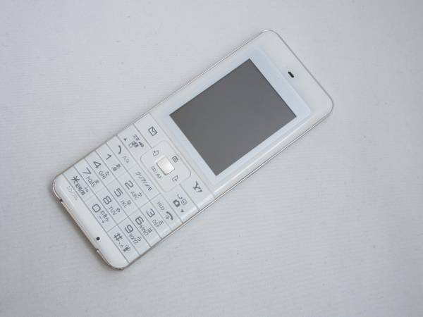 ☆【人気機種】スリム&フラット 822P ホワイト SoftBank 判定◯