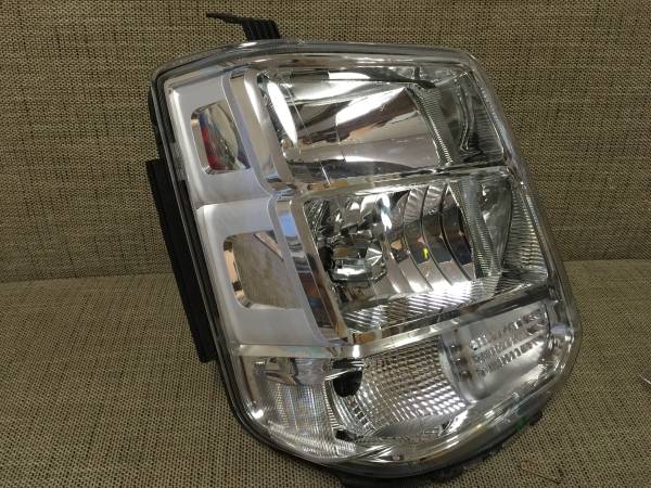 スズキ エブリー エブリィ純正 ヘッドライト 右 DA17W HID