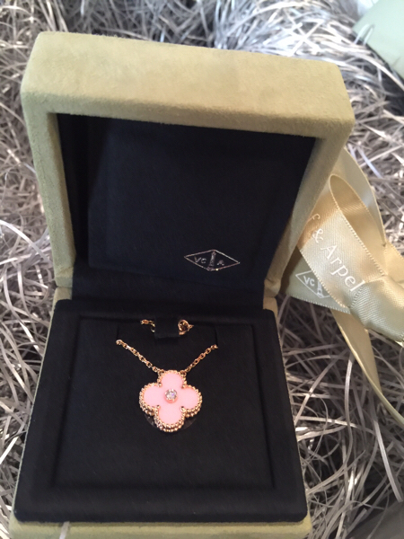 vancleef&arpelsヴァンクリーフ限定アルハンブラネックレスpink_1