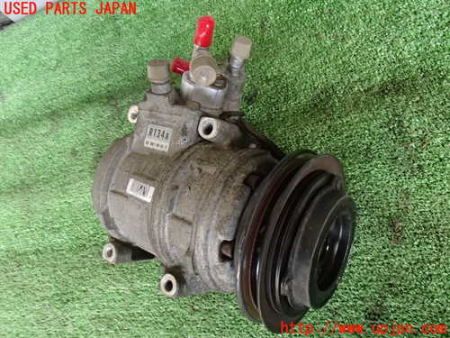 1UPJ-22486025]ランクル80系(FZJ80G)エアコンコンプレッサー