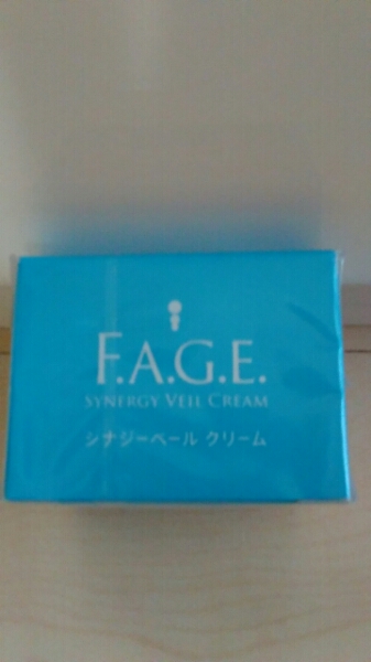 【新品・未開封】サントリーF.A.G.E.シナジーベール クリーム