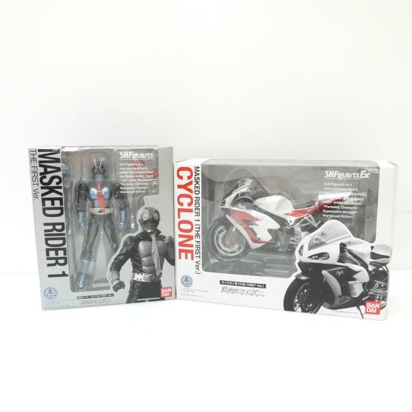 68R【美品】SHフィギュアーツ 仮面ライダー1号＆サイクロン号