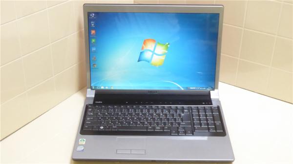 WIn7済DELL　1735　T9300　ノートKIngOffice2016