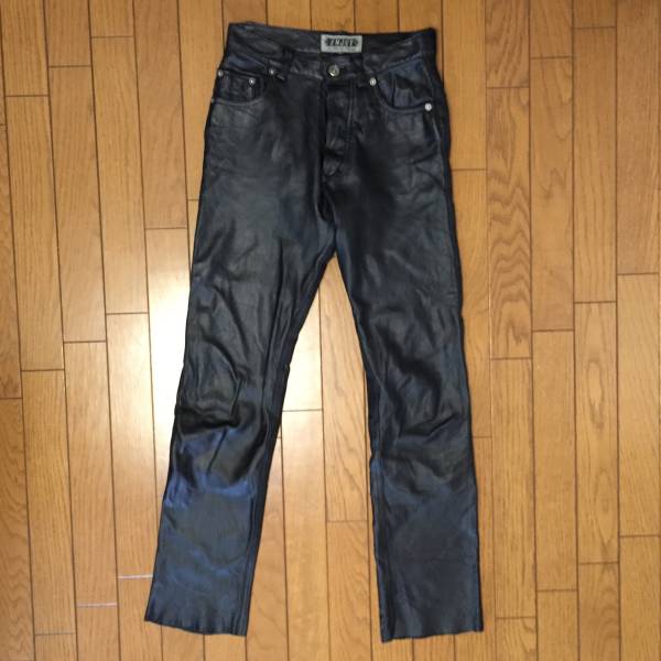 ☆牛革 レザーパンツ／革パン W70cm☆