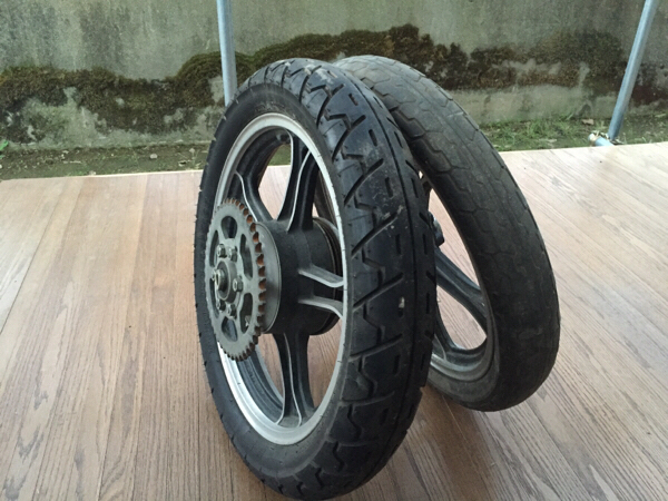 xj400ホイール xj400純正ホイールです 【公式通販】