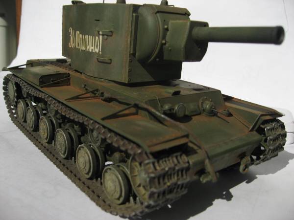 トランペッターKV2重戦車1/35完成品☆リアル汚し☆傷サビ土埃